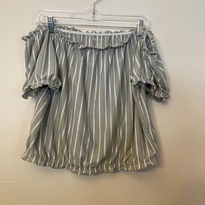 American Eagle crop top